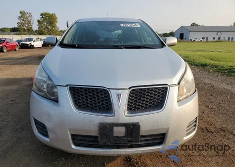2009 Pontiac Vibe z USA, uszkodzony, nr VIN 5Y2SP67049Z457884